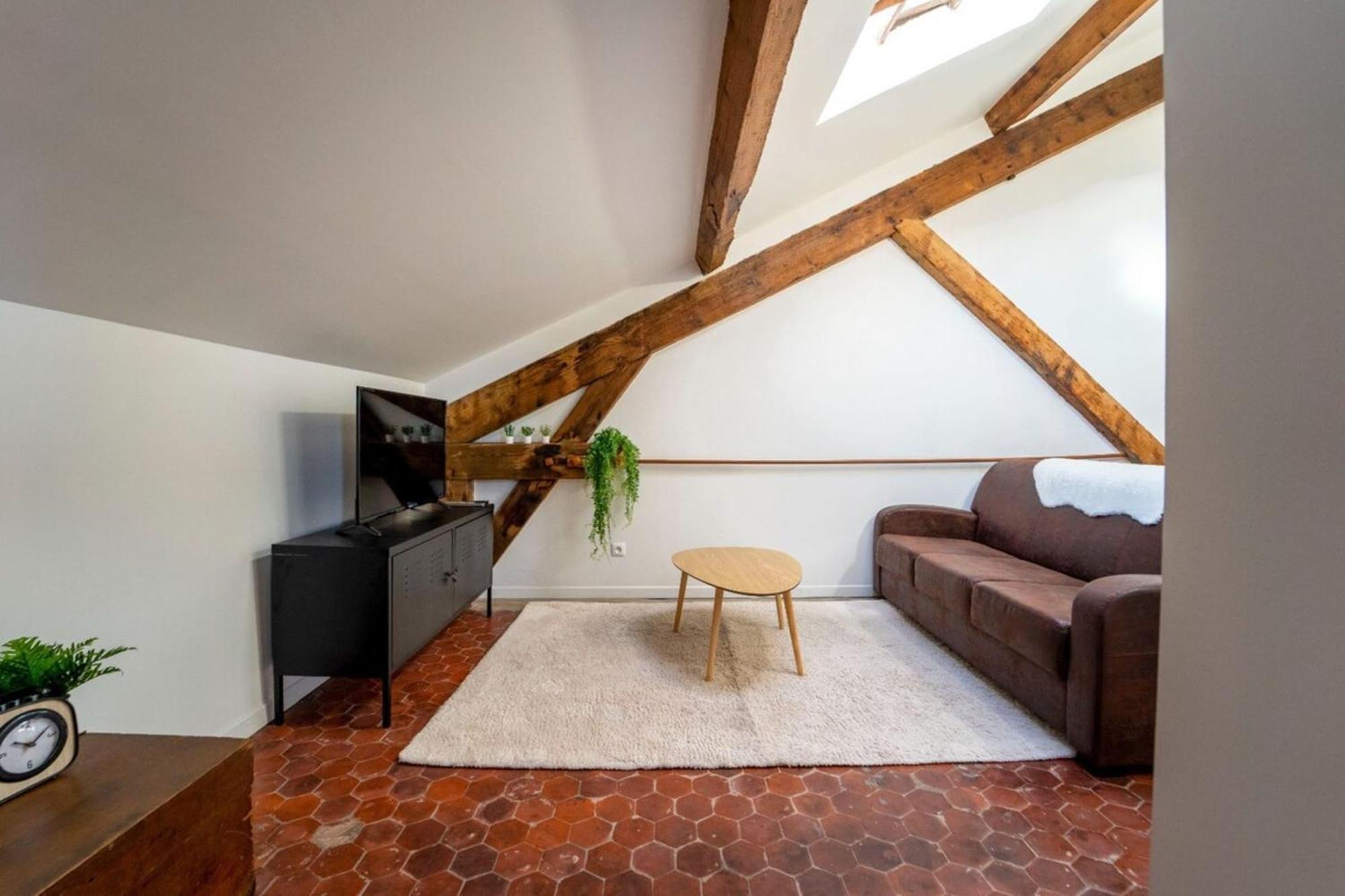 Authentique Studio Hypercentre - Clim - Wifi Apartment Ним Екстериор снимка