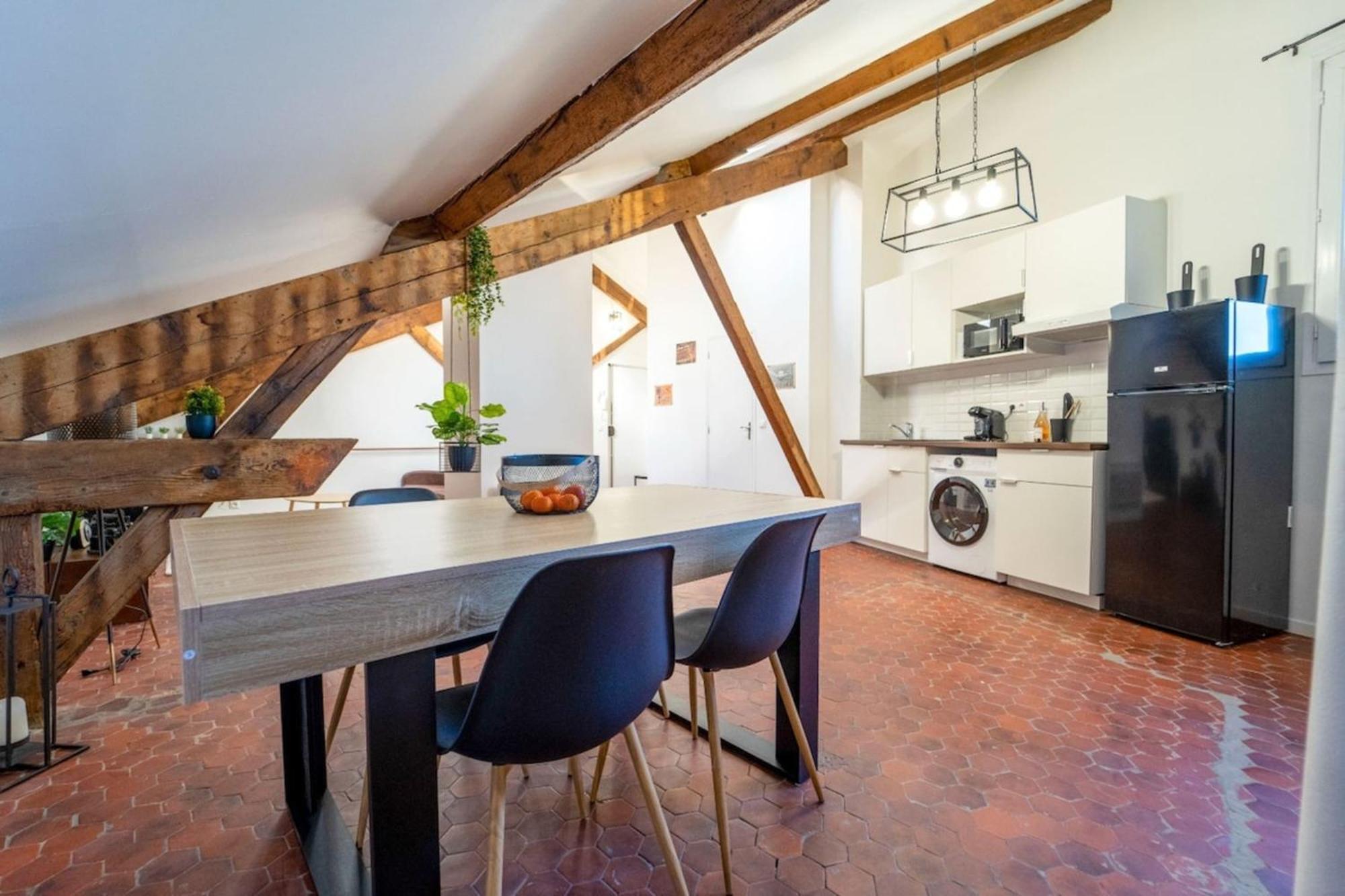 Authentique Studio Hypercentre - Clim - Wifi Apartment Ним Екстериор снимка
